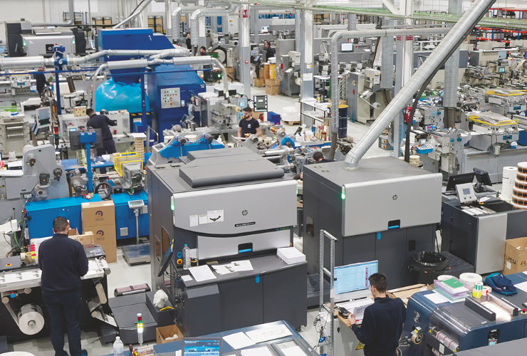 The tenth Cartes launches Graficas Tomelloso labels toward new milestones of uniqueness, efficiency and sustainability
