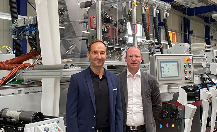 Barthel integrates EcoLeaf into Mark Andy hybrid press