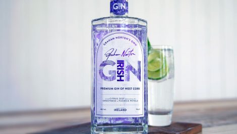 Graham Norton gin printed using Mark Andy hybrid press