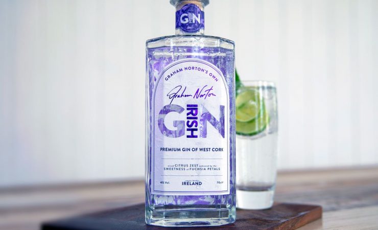 Graham Norton gin printed using Mark Andy hybrid press