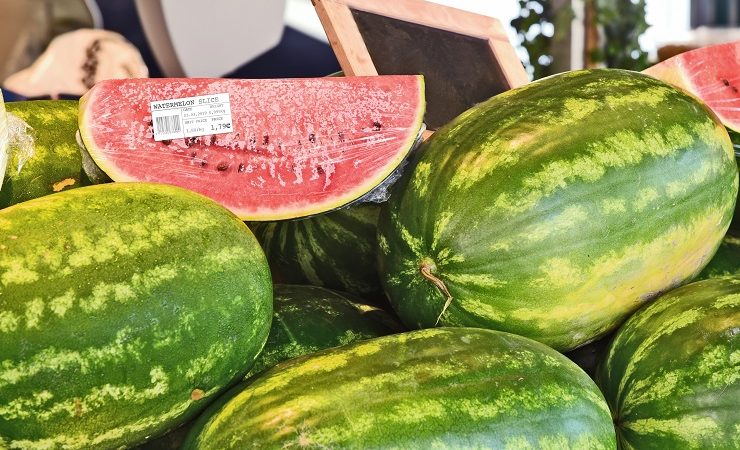 Watermelon with DT linerless label