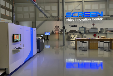 Truepress Pac 520P in the Screen Europe Inkjet Innovation Center