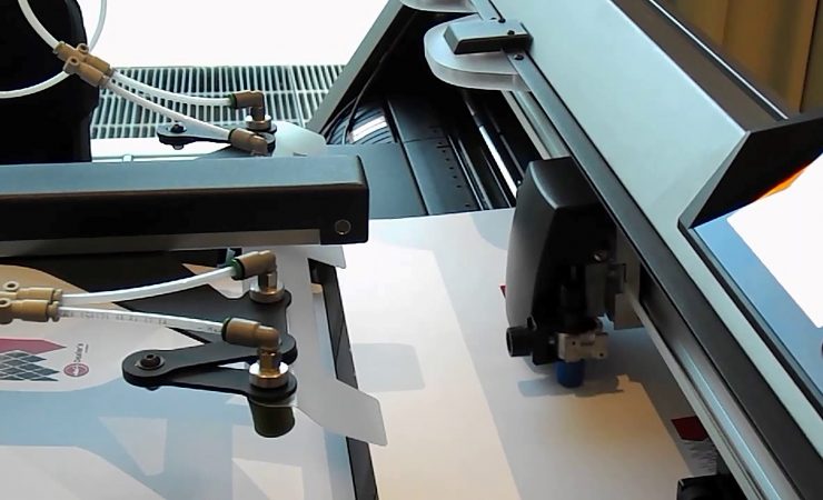 Updated machine cuts the mustard for Graphtec