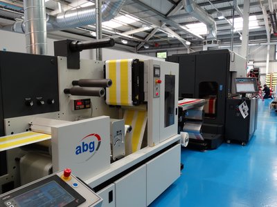 Automation brings digital printing into line Automation brings digital printing into line